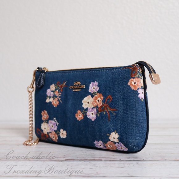 NWT Coach Large Wristlet with Floral Print - Picture 4 of 8